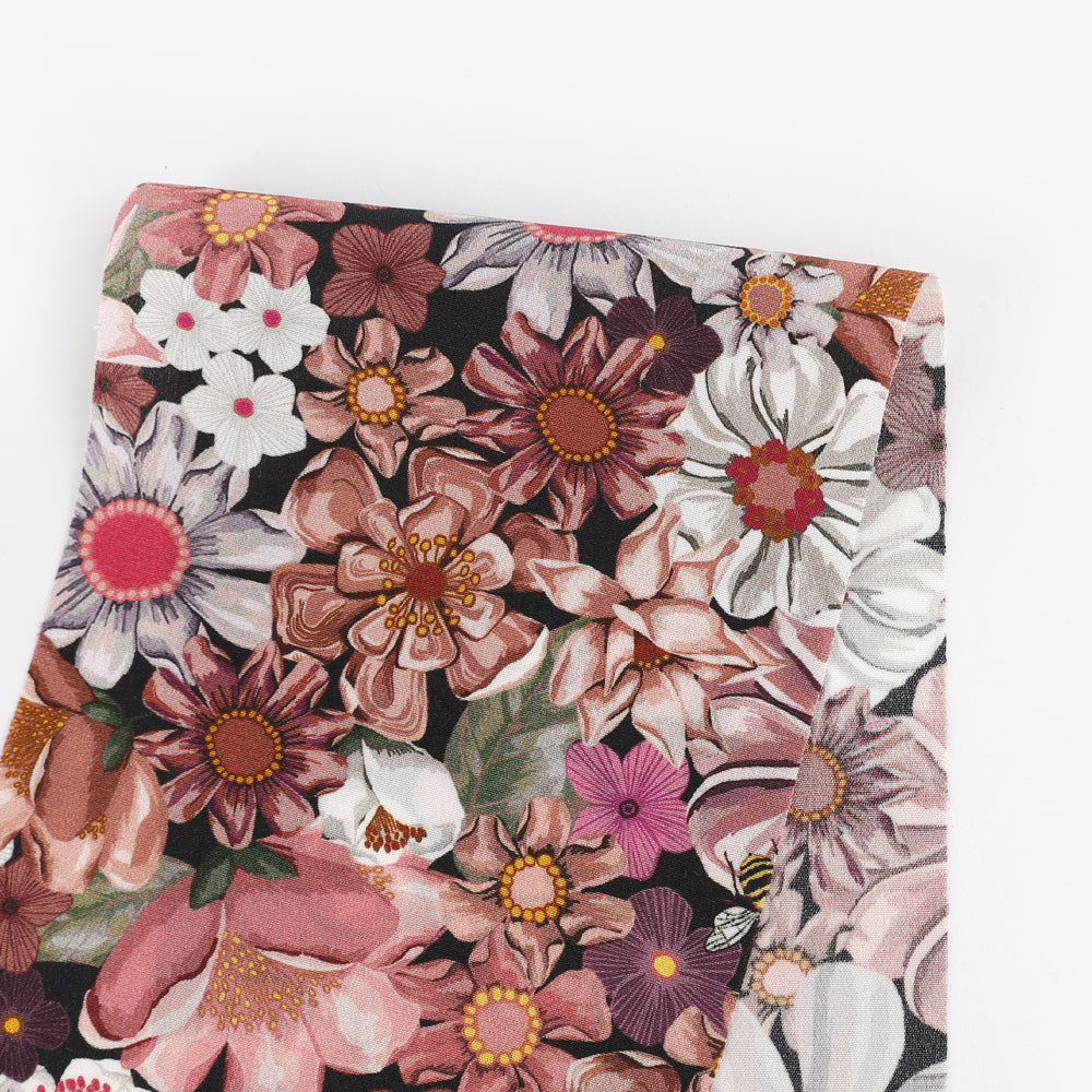 Flower_Bed_Silk_Crepe_De_Chine_Swatch_1ebed419-0797-4ca7-8f95-f50b80c2e30a.jpg